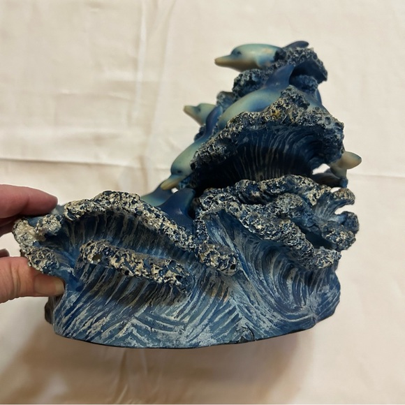 Dolphin Water Fountain - Picture 8 of 10